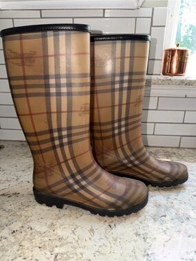 BURBERRY Haymarket Nova Check Plaid Tall Rain Boots Italy IT 39 US 7.5-8